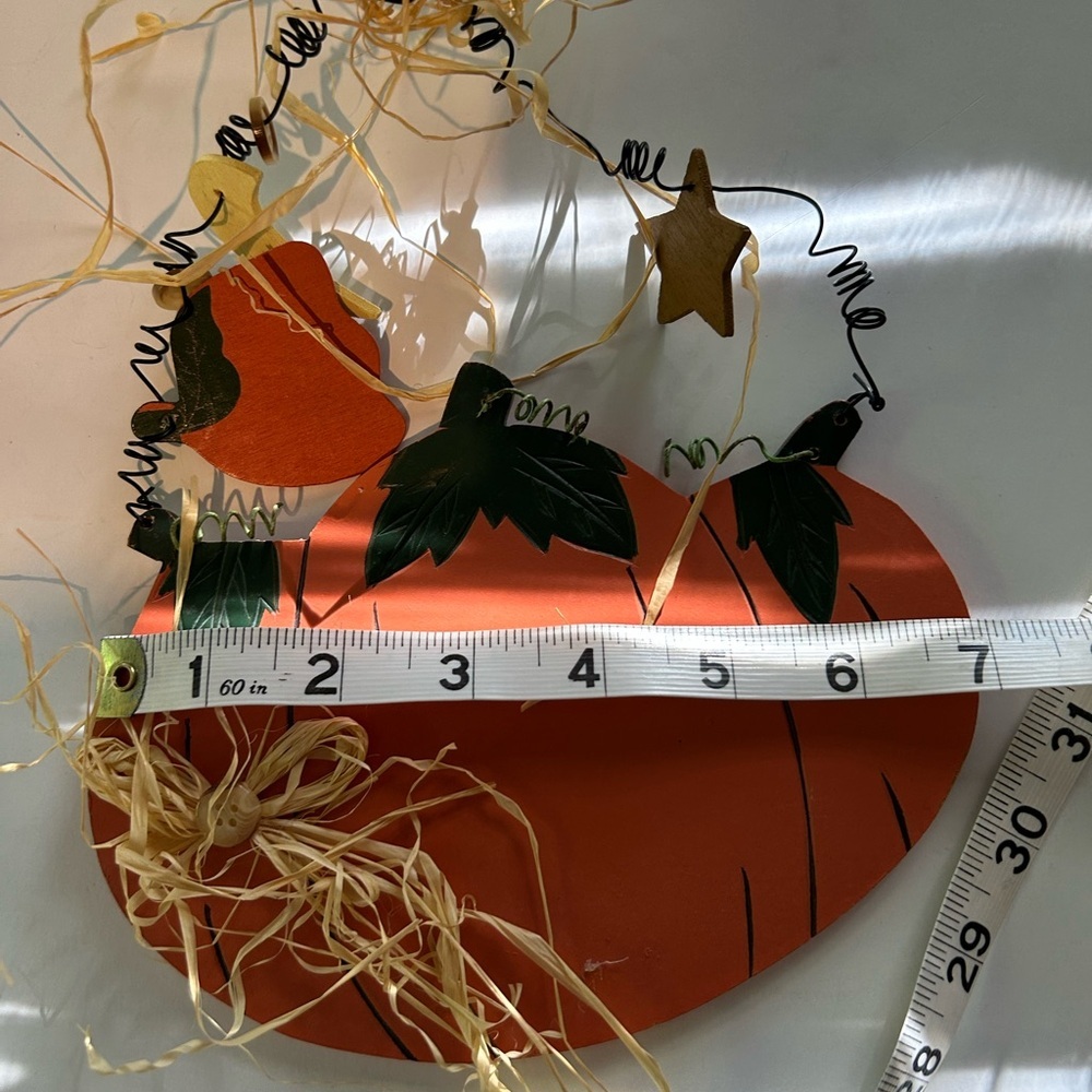 5 PIECE FALL / HALLOWEEN LOT LEAVES & PUMPKIN WOOD DECOR & SCARECROW, DRACULA - Picture 8 of 12